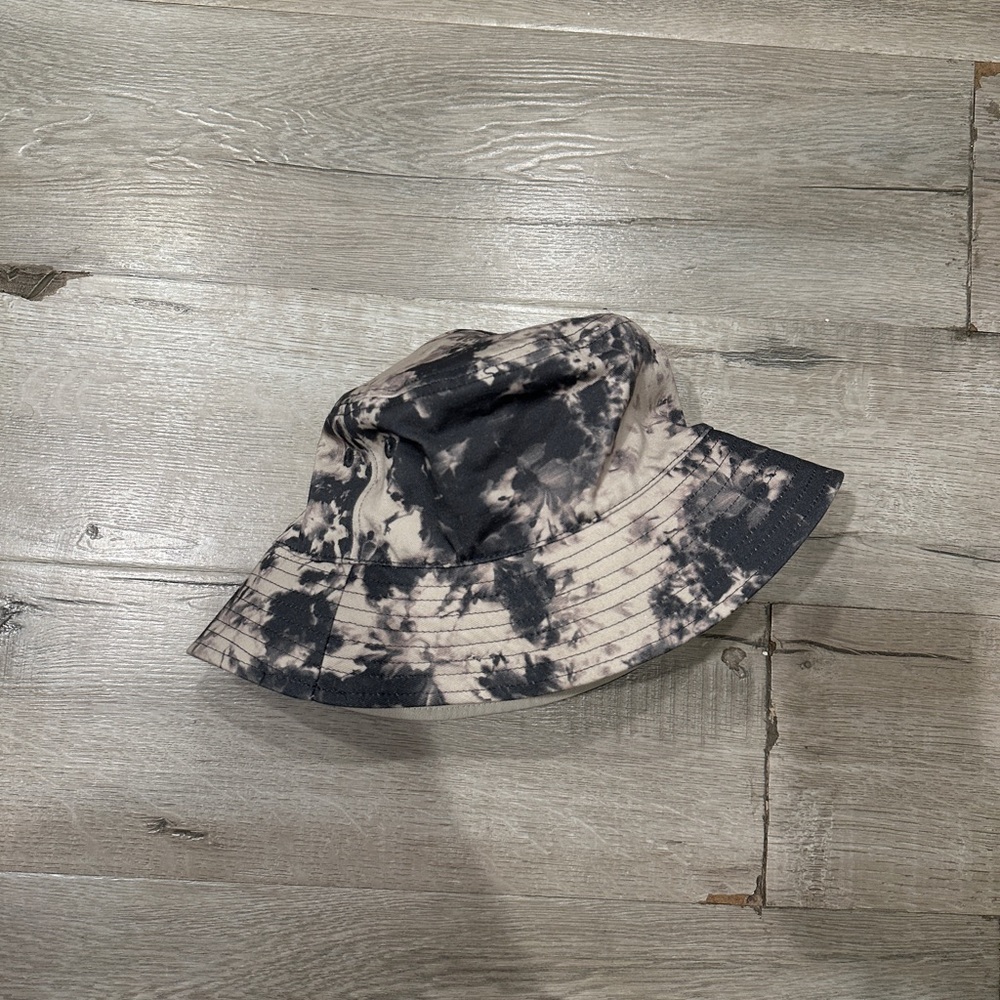 Urban Outfitters Bucket Hat Tie Dye